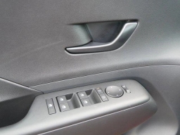 Hyundai Kona SE AWD 2026