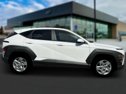 Hyundai Kona SE AWD 2026