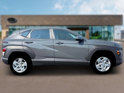 Hyundai Kona SE AWD 2026