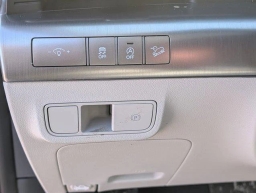 Hyundai Kona SE AWD 2026