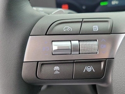 Hyundai Kona Electric SEL FWD 2025