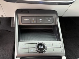 Hyundai Kona Electric SEL FWD 2025