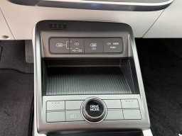 Hyundai Kona Electric SEL FWD 2025