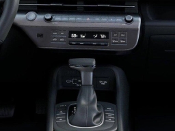 Hyundai Kona SEL Premium AWD 2026