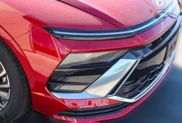 Hyundai Sonata Hybrid SEL FWD 2025