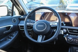 Hyundai Sonata Hybrid SEL FWD 2025