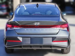 Hyundai Elantra SE IVT 2026