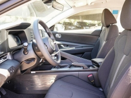Hyundai Elantra SE IVT 2026