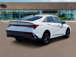 Hyundai Elantra SEL Sport IVT 2026