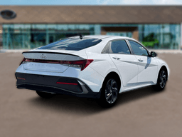 Hyundai Elantra SEL Sport IVT 2026