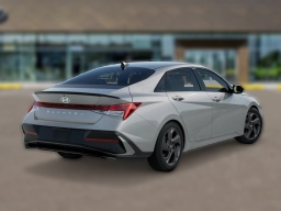 Hyundai Elantra SEL Sport IVT 2026