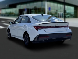 Hyundai Elantra Hybrid SEL Sport Sedan 2026