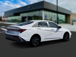 Hyundai Elantra Hybrid SEL Sport Sedan 2026