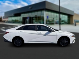 Hyundai Elantra Hybrid SEL Sport Sedan 2026