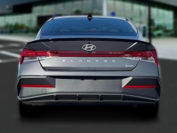Hyundai Elantra Hybrid SEL Sport Sedan 2026