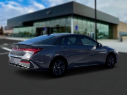 Hyundai Elantra Hybrid SEL Sport Sedan 2026