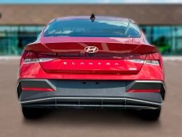 Hyundai Elantra Hybrid Blue DCT 2025