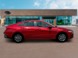 Hyundai Elantra Hybrid Blue DCT 2025