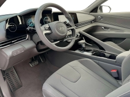 Hyundai Elantra Hybrid SEL Sport Sedan 2026