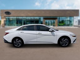 Hyundai Elantra Hybrid Limited Sedan 2026