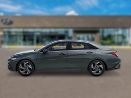 Hyundai Elantra Hybrid Limited Sedan 2026