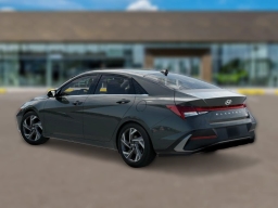 Hyundai Elantra Hybrid Limited Sedan 2026