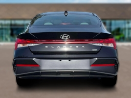 Hyundai Elantra Hybrid Limited Sedan 2026