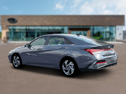 Hyundai Elantra Hybrid Limited Sedan 2026