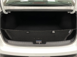 Hyundai Elantra Limited IVT 2026