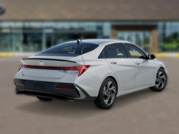 Hyundai Elantra SEL Sport Premium IVT 2026