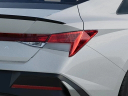 Hyundai Elantra SEL Sport Premium IVT 2026