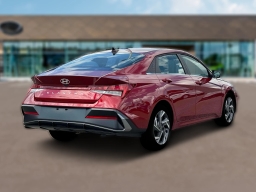 Hyundai Elantra SEL Convenience IVT 2025