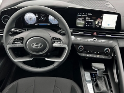Hyundai Elantra SEL Convenience IVT 2025