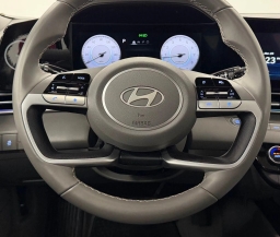 Hyundai Elantra SEL Convenience IVT 2025