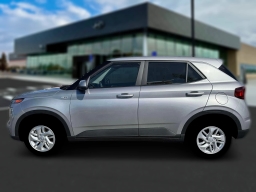 Hyundai Venue SE FWD 2026