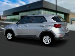 Hyundai Venue SE FWD 2026