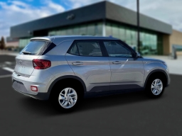 Hyundai Venue SE FWD 2026