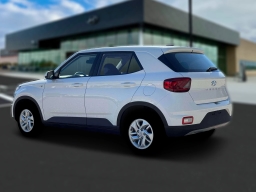 Hyundai Venue SE FWD 2026