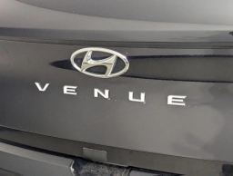 Hyundai Venue SEL FWD 2026