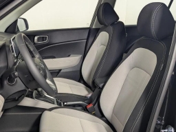 Hyundai Venue SEL FWD 2026