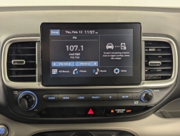 Hyundai Venue SEL FWD 2026