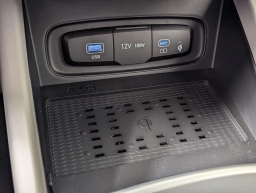 Hyundai Venue SEL FWD 2026