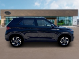 Hyundai Venue SEL FWD 2026