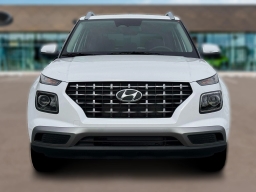 Hyundai Venue SEL FWD 2026