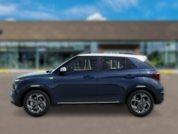 Hyundai Venue SEL FWD w/Two-Tone Roof 2026