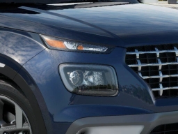 Hyundai Venue SEL FWD w/Two-Tone Roof 2026