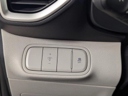 Hyundai Venue SEL FWD 2026