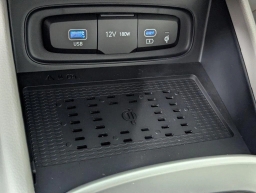 Hyundai Venue SEL FWD 2026