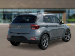 Hyundai Venue SEL FWD 2026