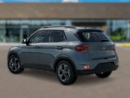 Hyundai Venue SEL FWD 2026